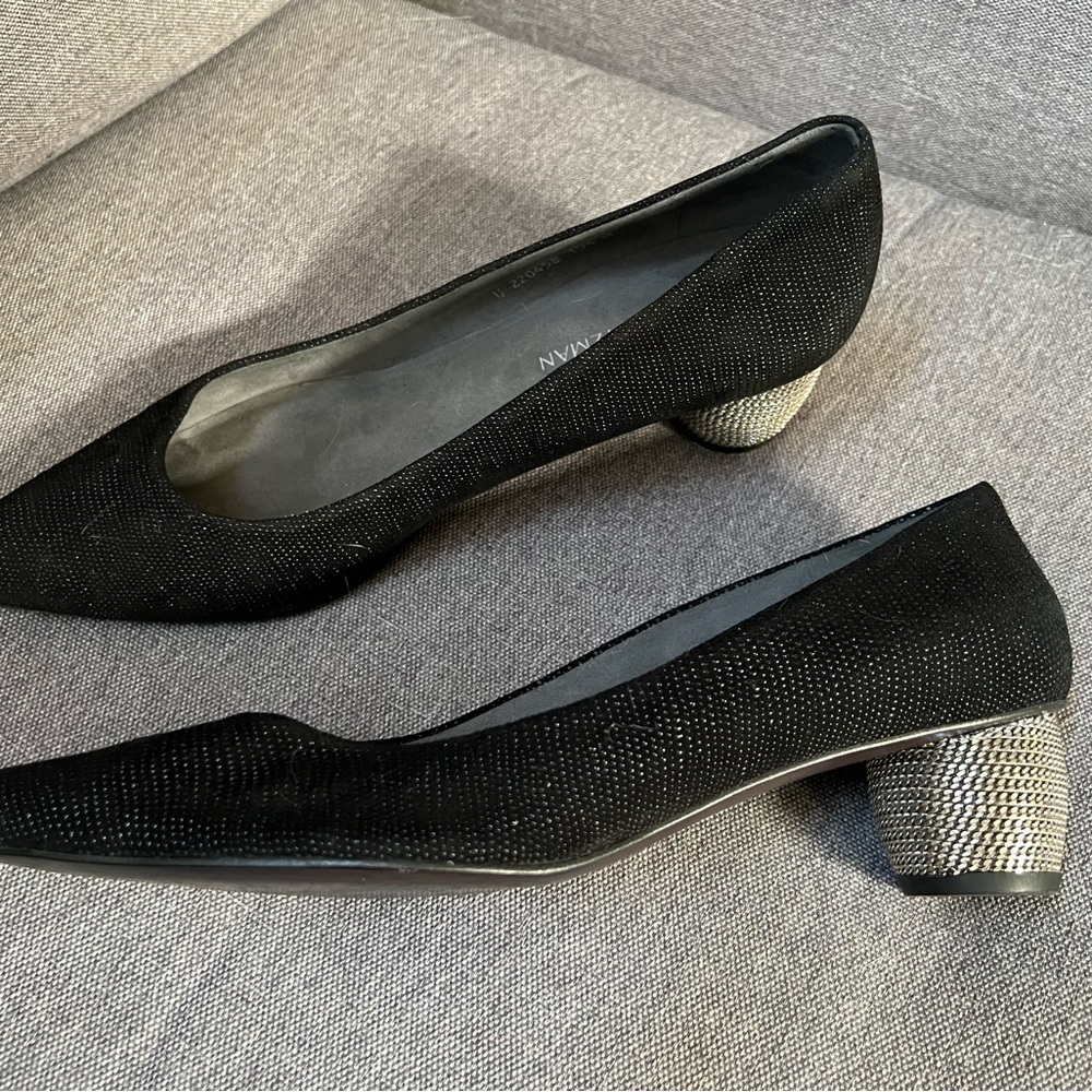 Stuart Weitzman Black Textured Leather Pumps/Heels w/chain-wrapped heel 10.5/41